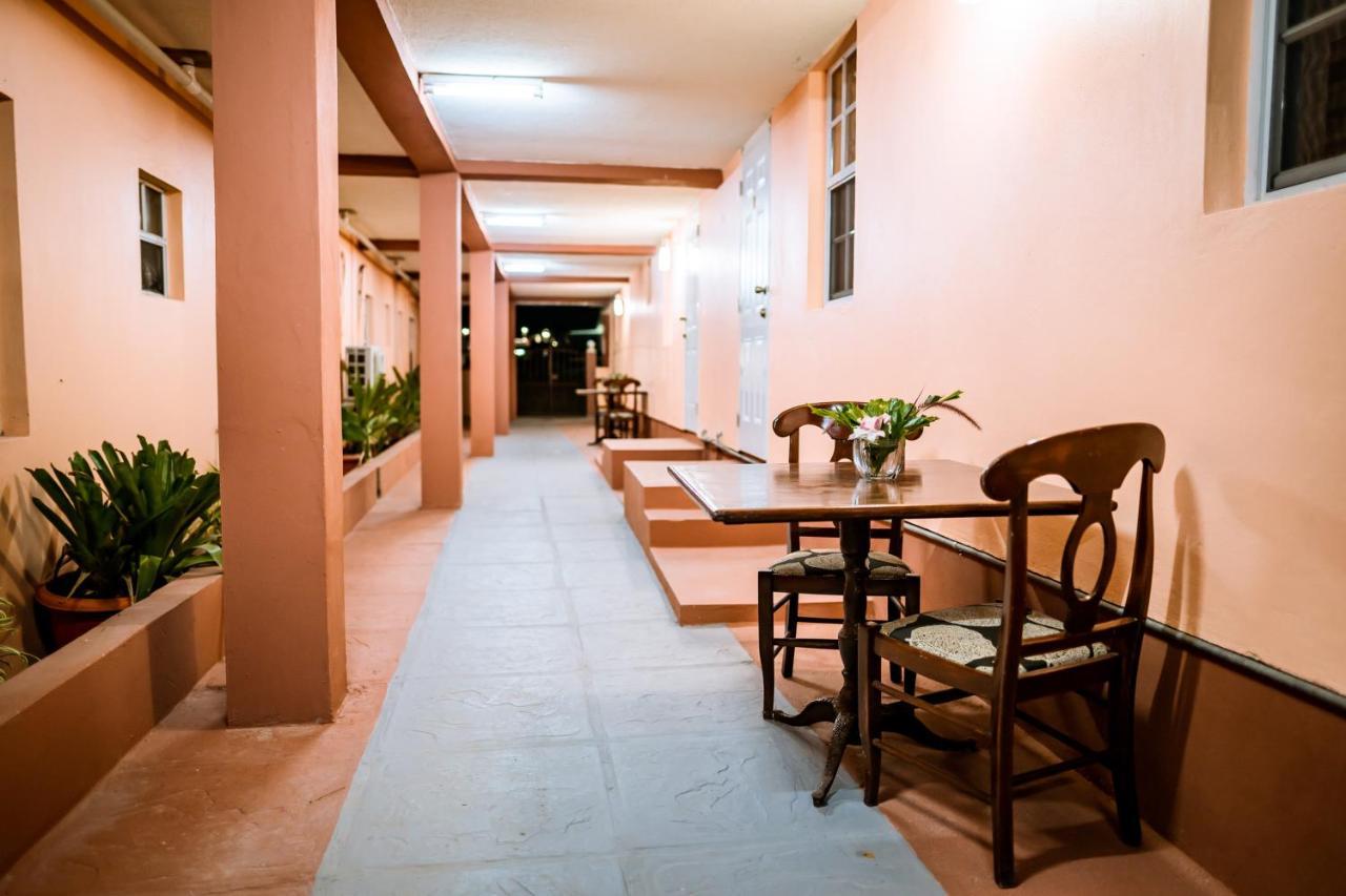 St. John's Connie'S Comfort Suites المظهر الخارجي الصورة