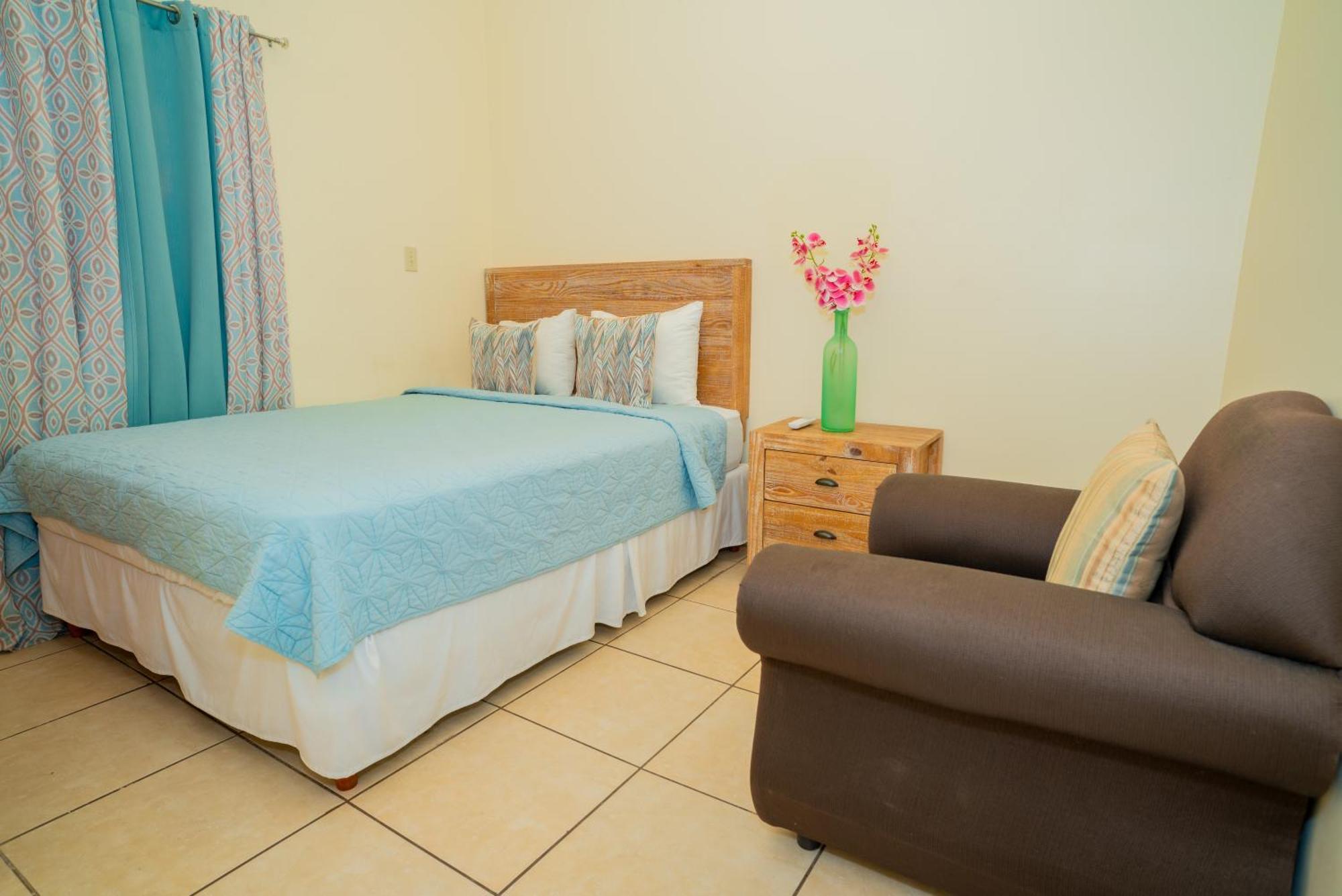 St. John's Connie'S Comfort Suites المظهر الخارجي الصورة