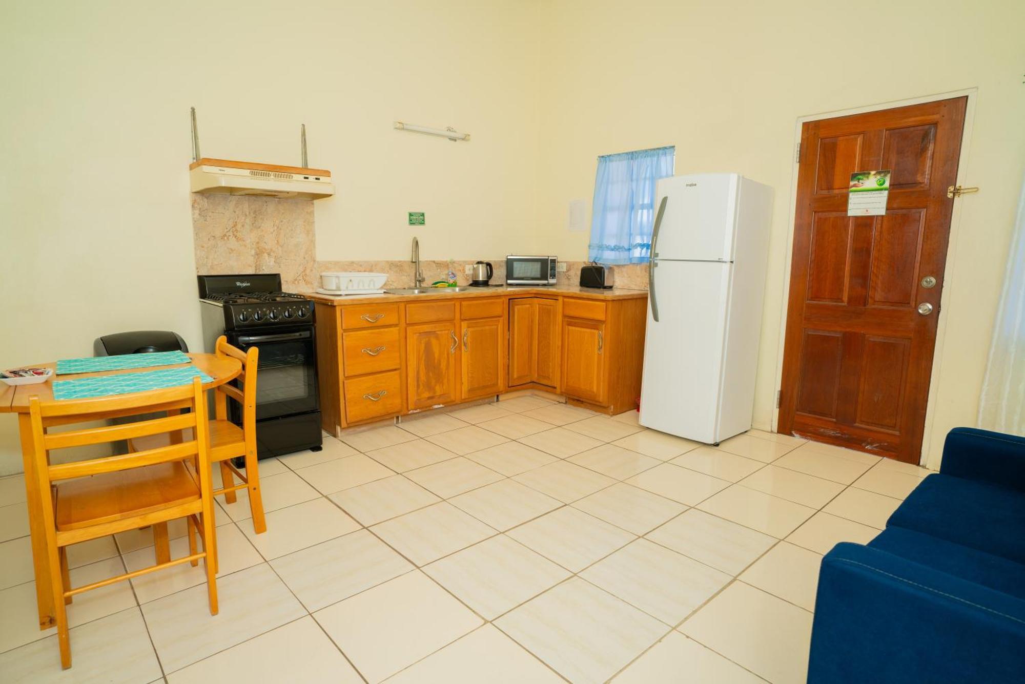 St. John's Connie'S Comfort Suites المظهر الخارجي الصورة