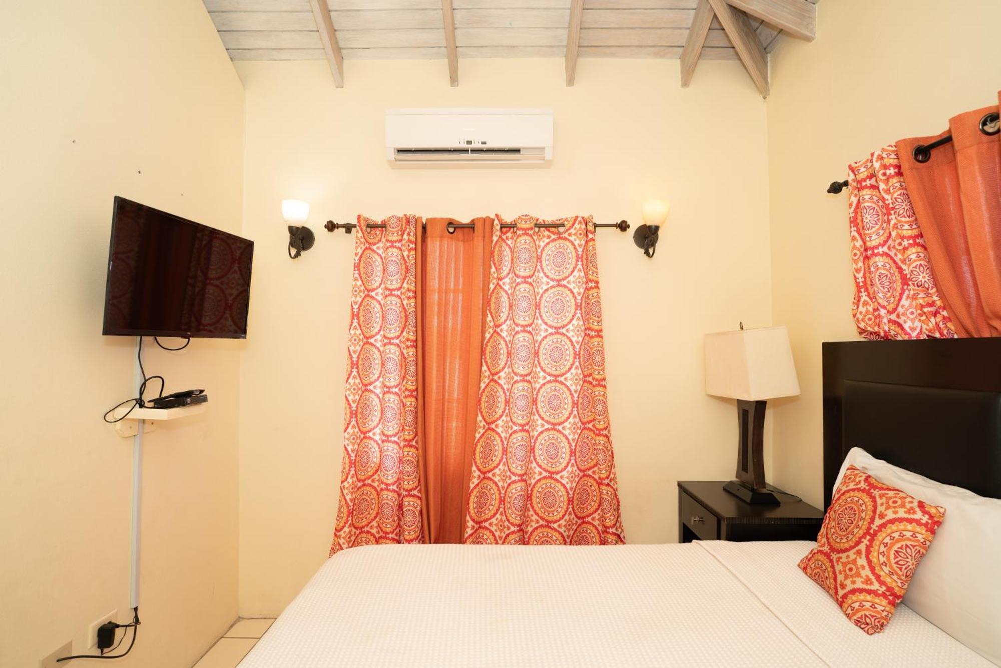 St. John's Connie'S Comfort Suites المظهر الخارجي الصورة