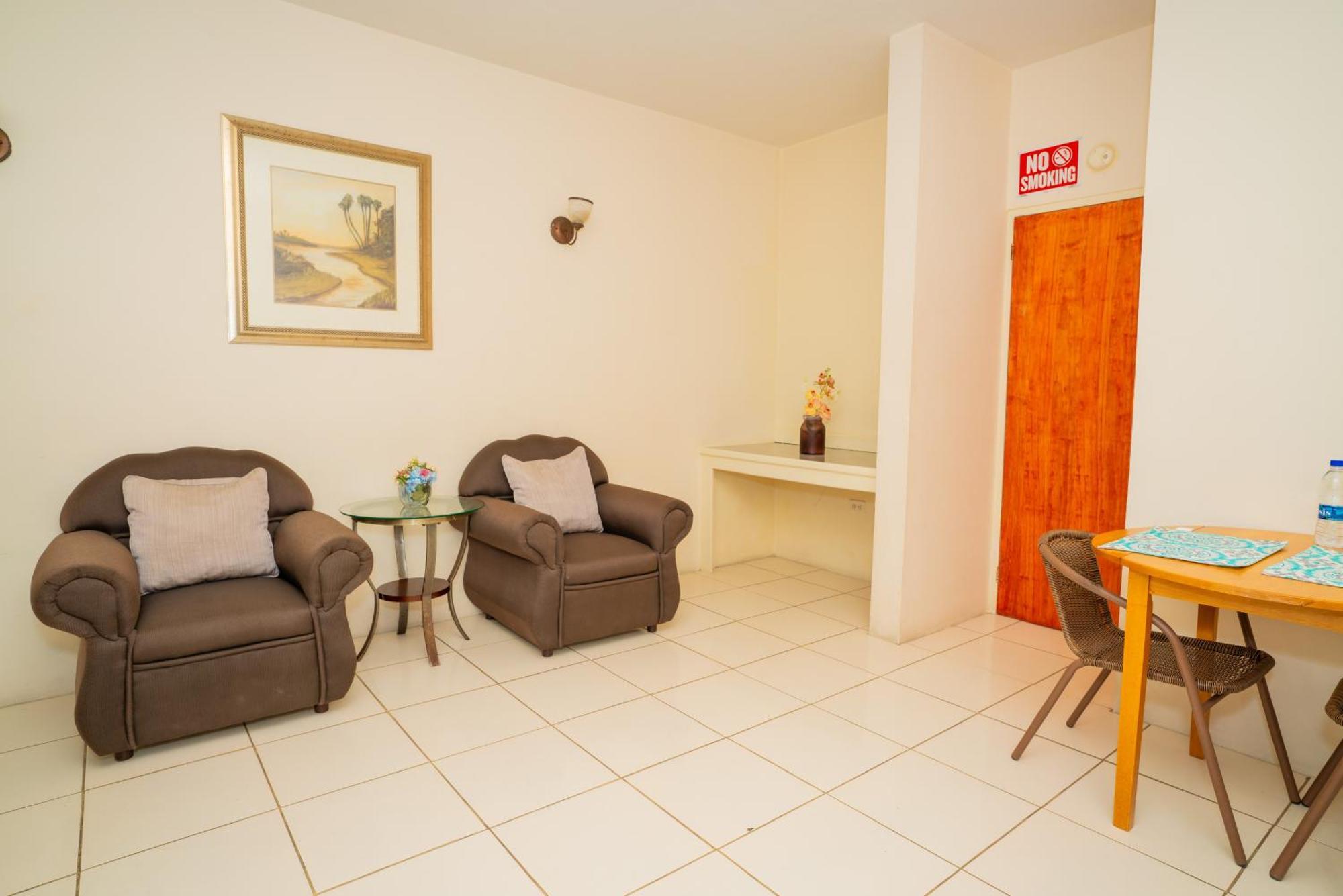 St. John's Connie'S Comfort Suites المظهر الخارجي الصورة